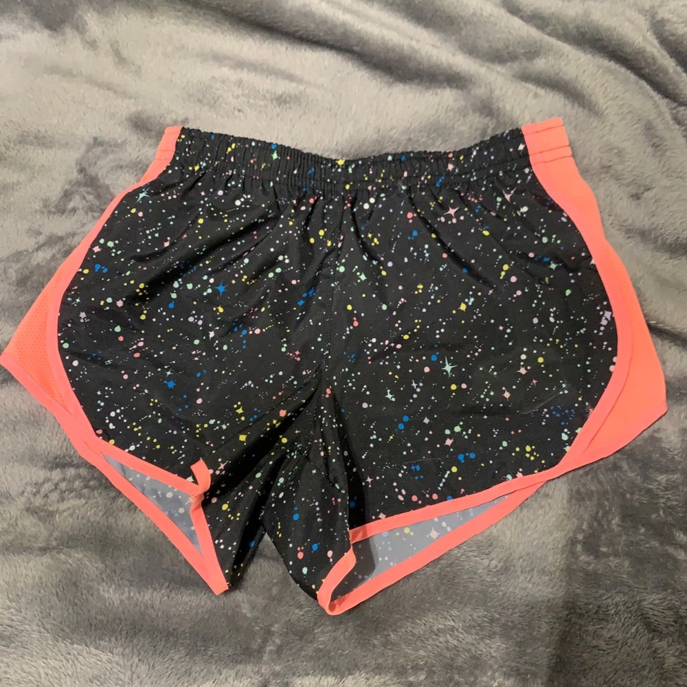 Nike girls active shorts